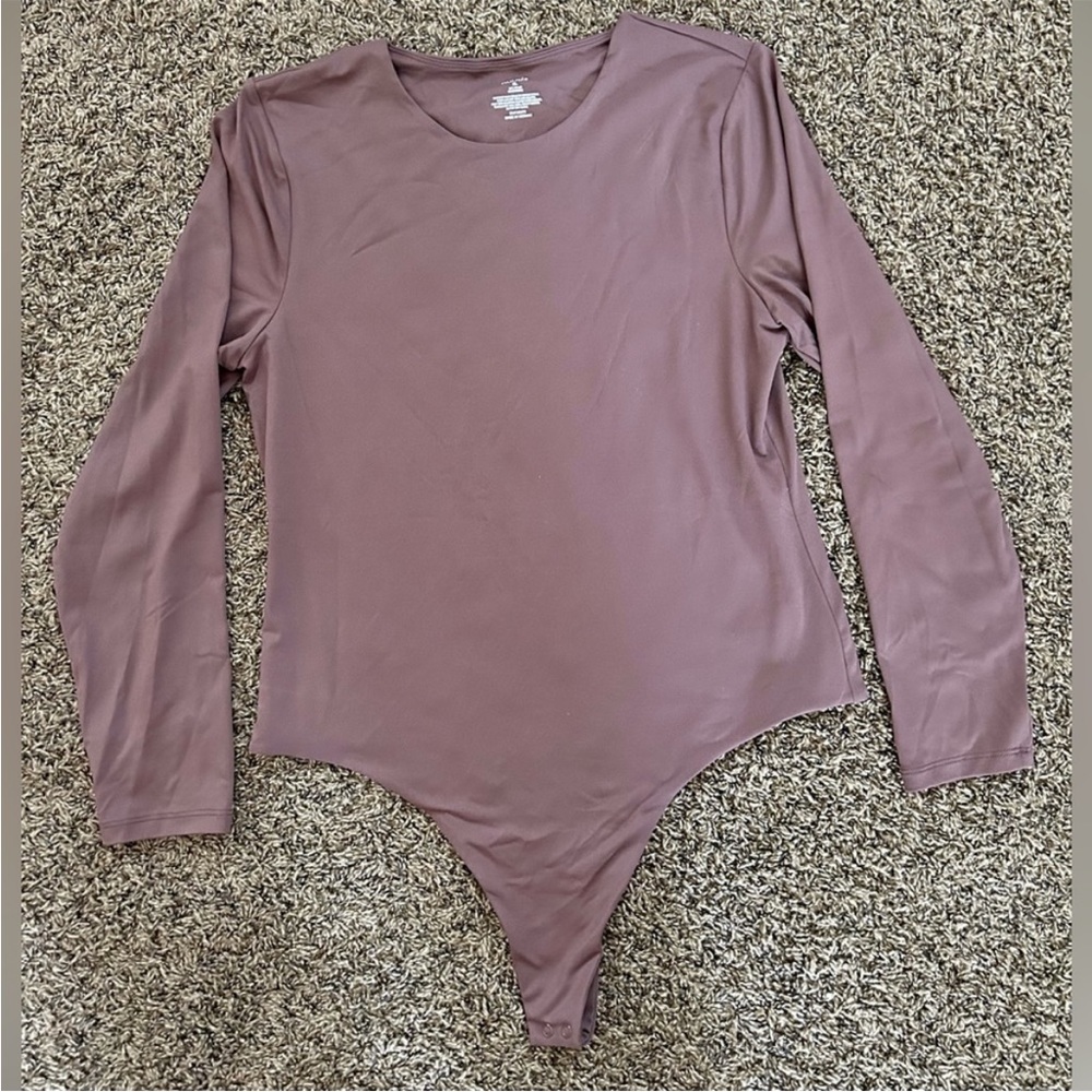 Nuuds coffee Crewneck body suit.